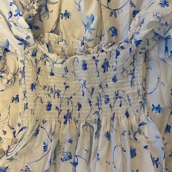 💙 Hill House Home Nesli in Blue Botanical - Picture 6 of 6